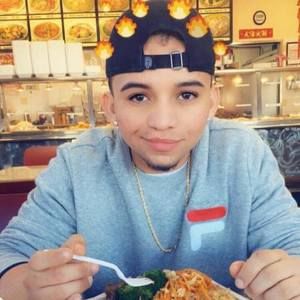 Meet your Posher, Elías